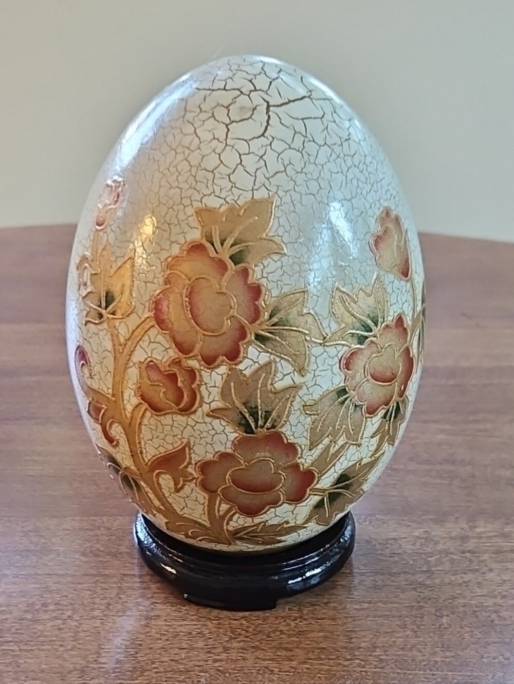 Vtg Satsuma Crackle Glaze Moriage Floral Egg 7” w/ Wood Stand